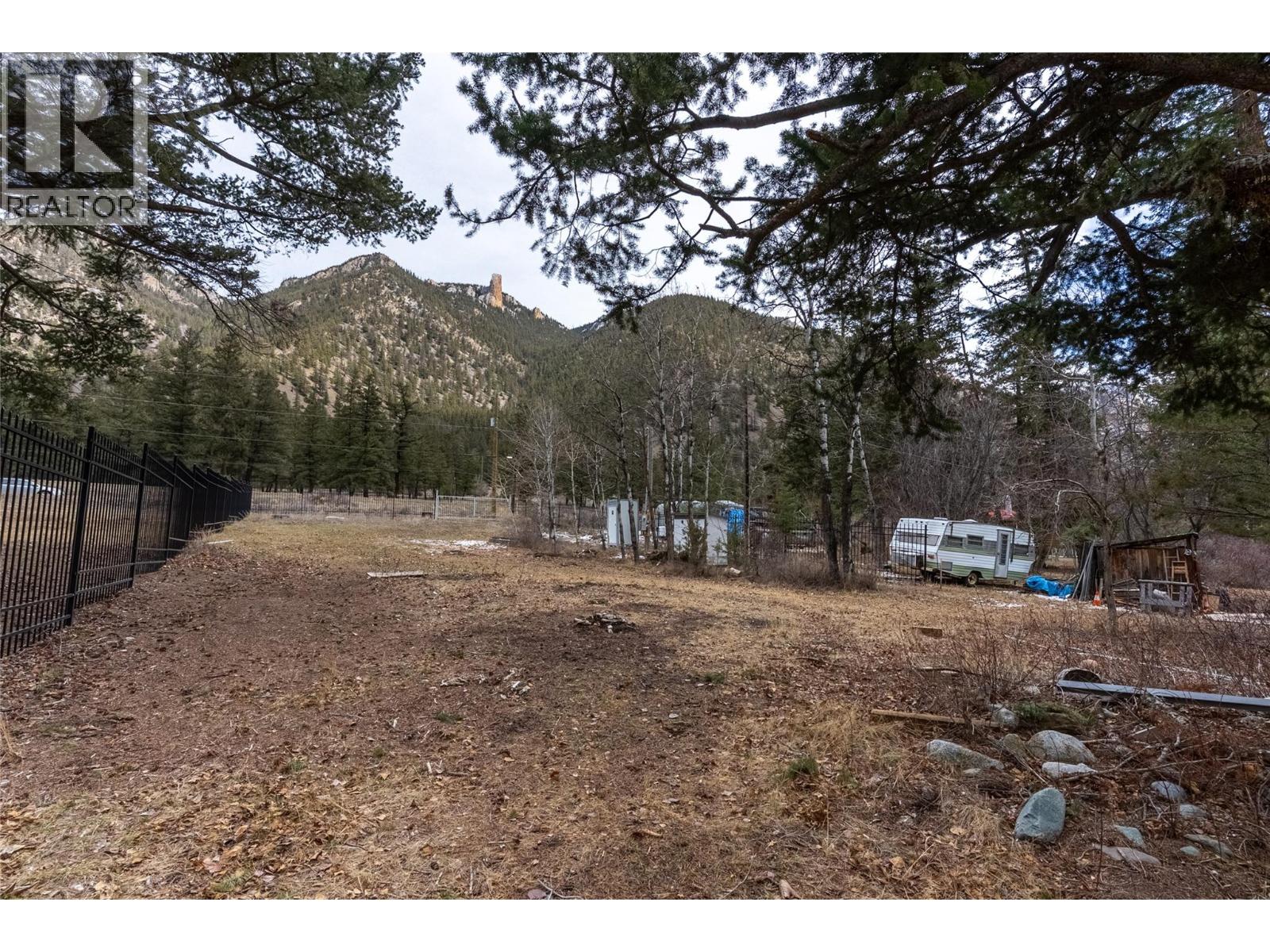 240 SMITH Road, Lillooet