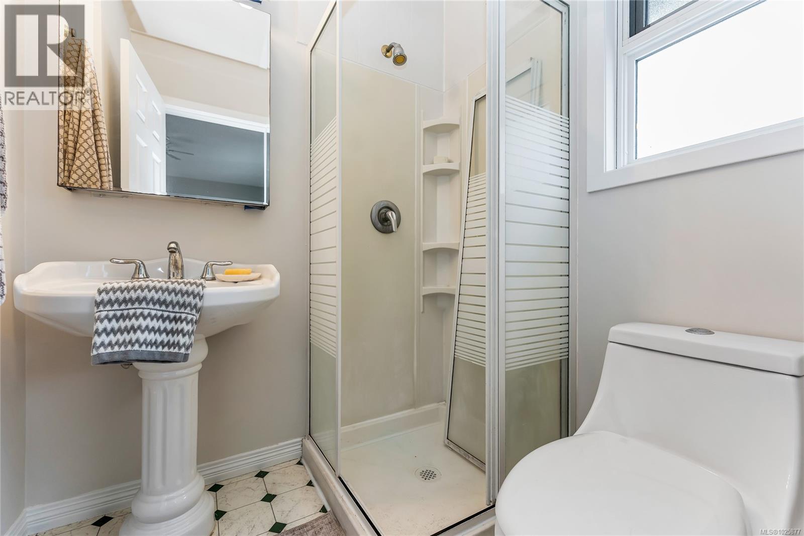  4325 Dieppe Road, Saanich