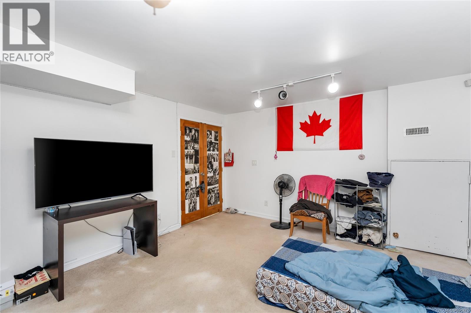  4325 Dieppe Road, Saanich