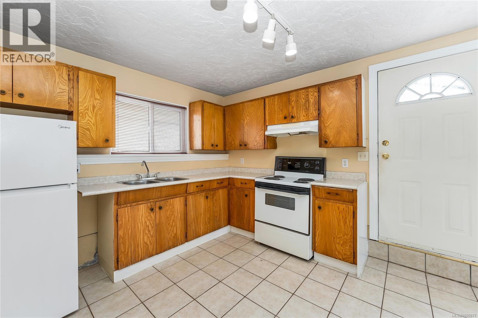  4325 Dieppe Road, Saanich