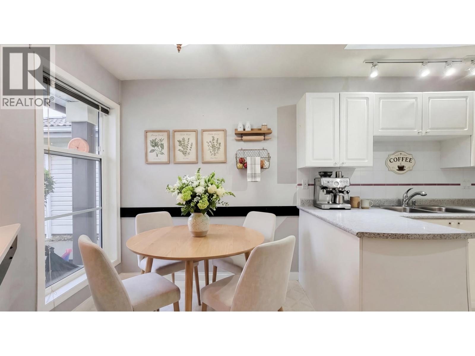 10 758 RIVERSIDE DRIVE, Port Coquitlam