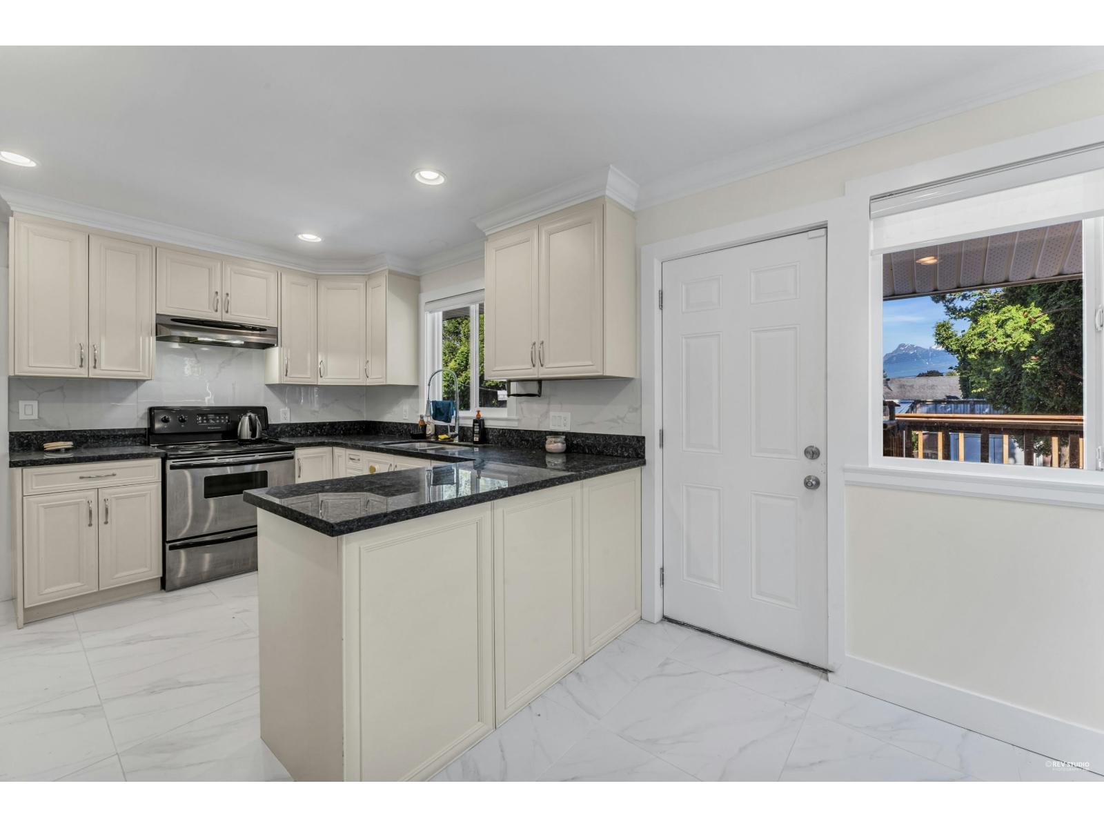 9708 HARRISON STREET, Chilliwack Proper West, Chilliwack