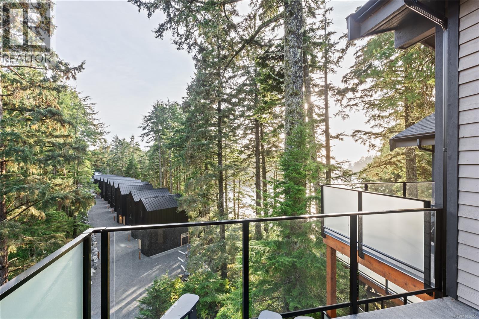 330 Reef Point Rd, Ucluelet