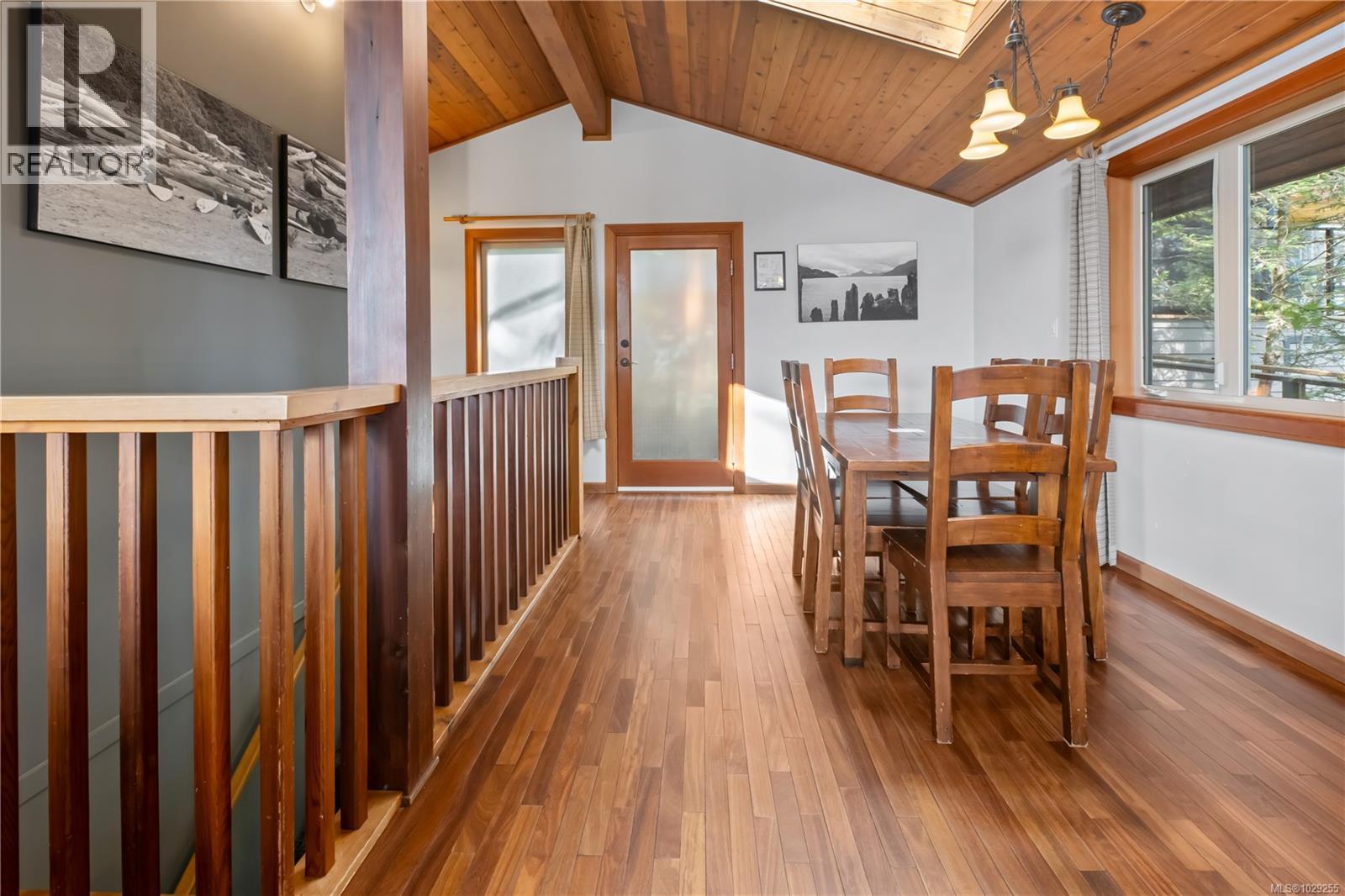 330 Reef Point Rd, Ucluelet