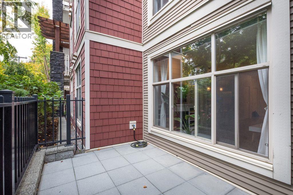 118 2477 KELLY AVENUE, Port Coquitlam