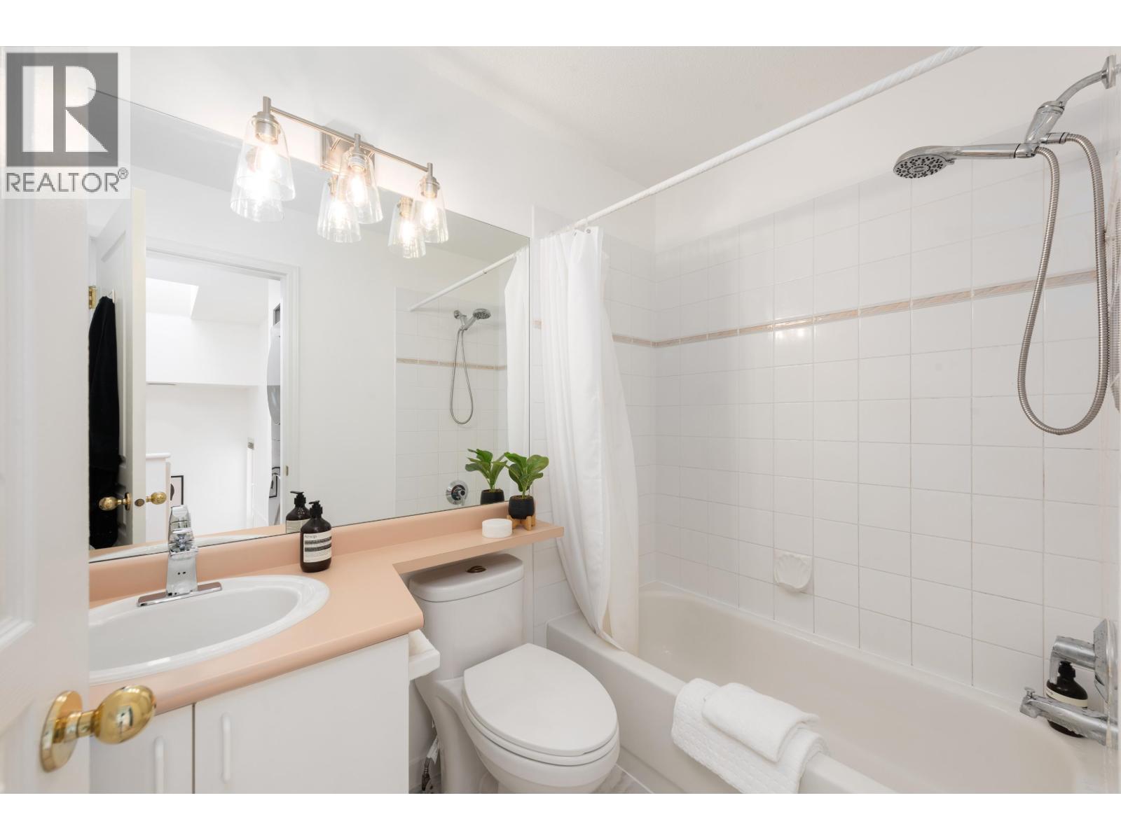 #17-12331 MCNEELY Drive, Richmond