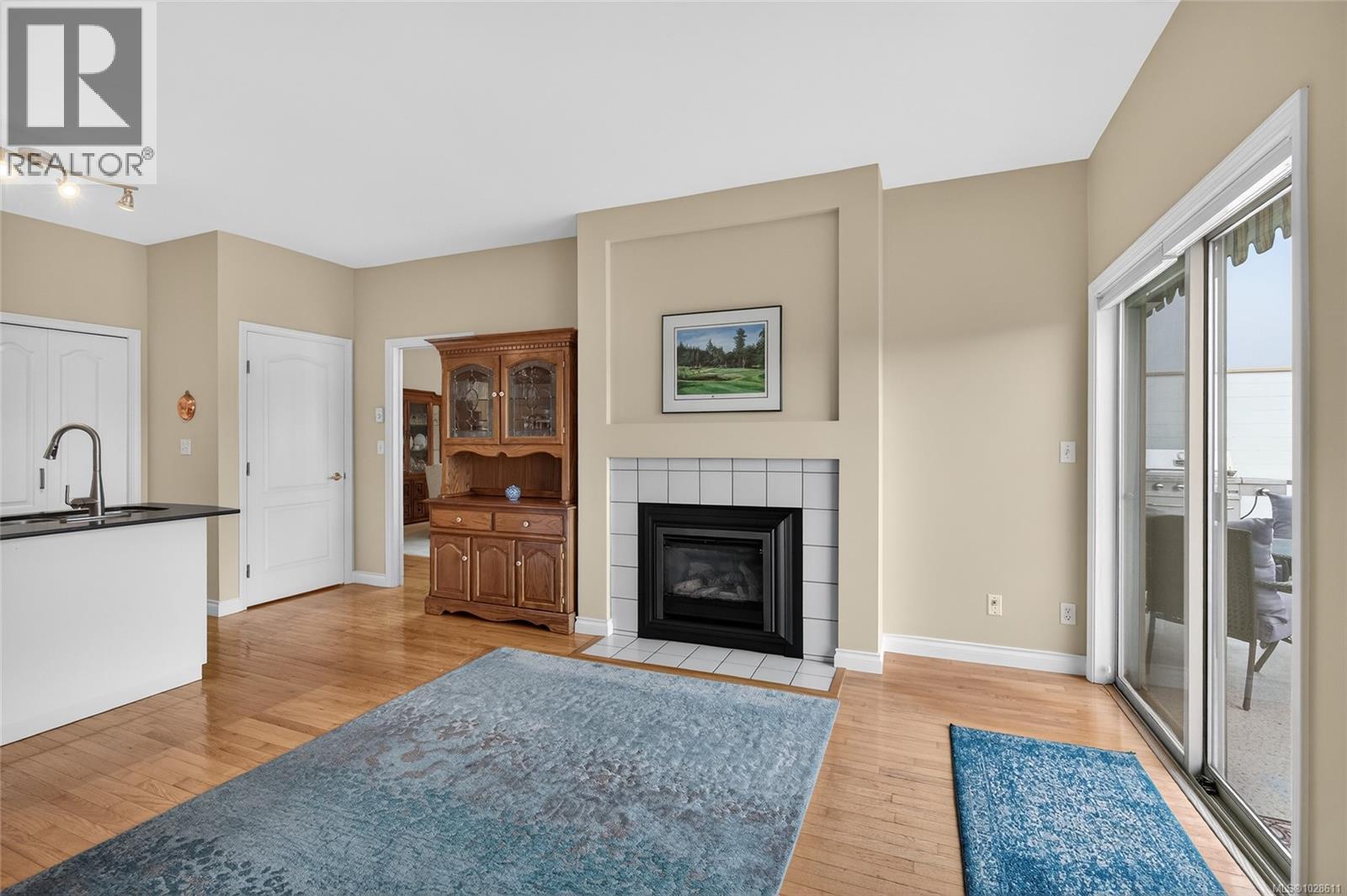 #11 4360 EMILY CARR DR - 17