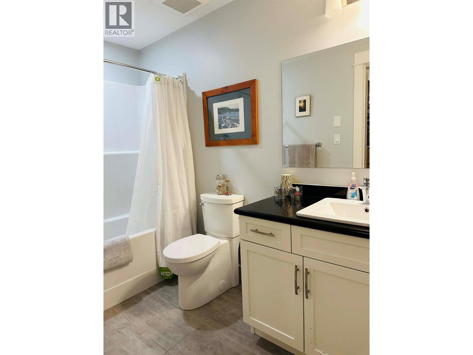 3583 14th Avenue, Castlegar