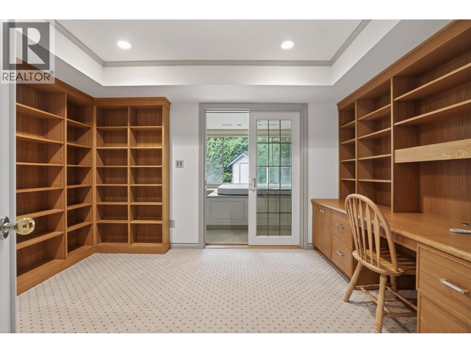 6440 NADINE Crescent, Richmond