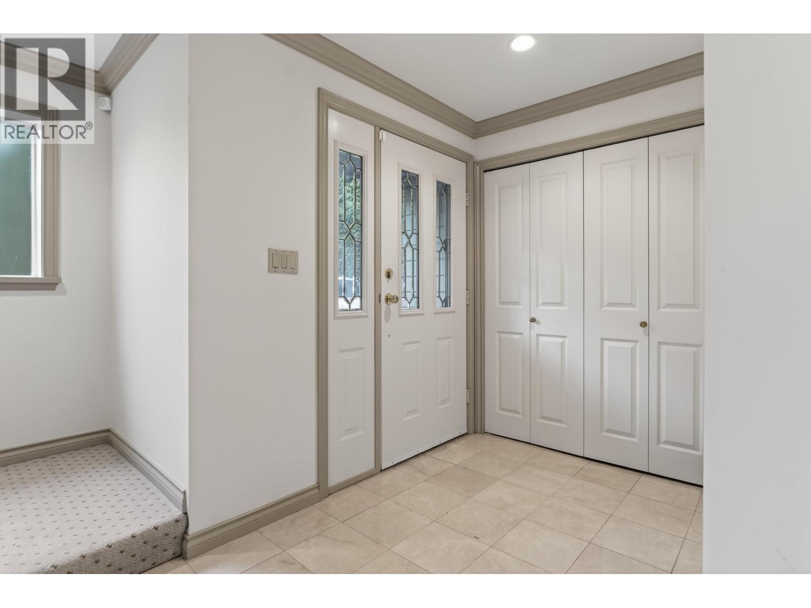 6440 NADINE Crescent, Richmond