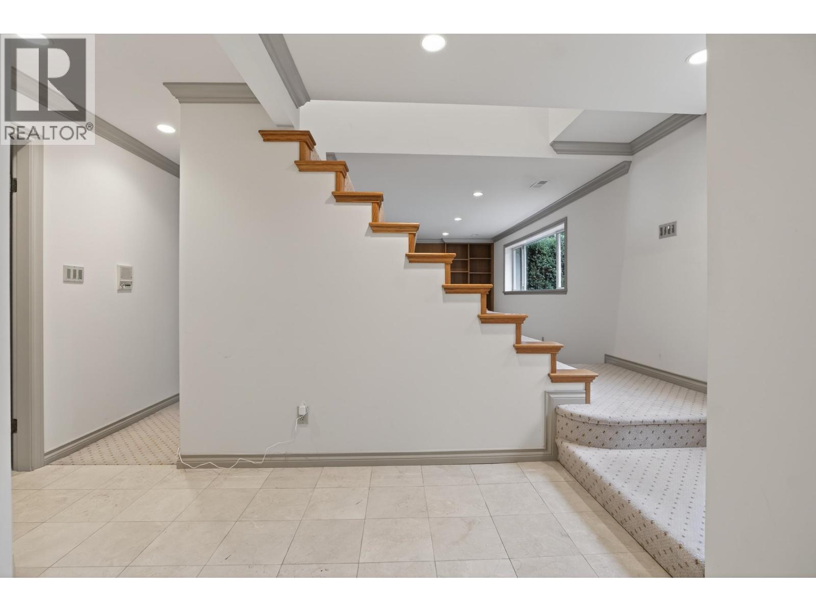 6440 NADINE Crescent, Richmond