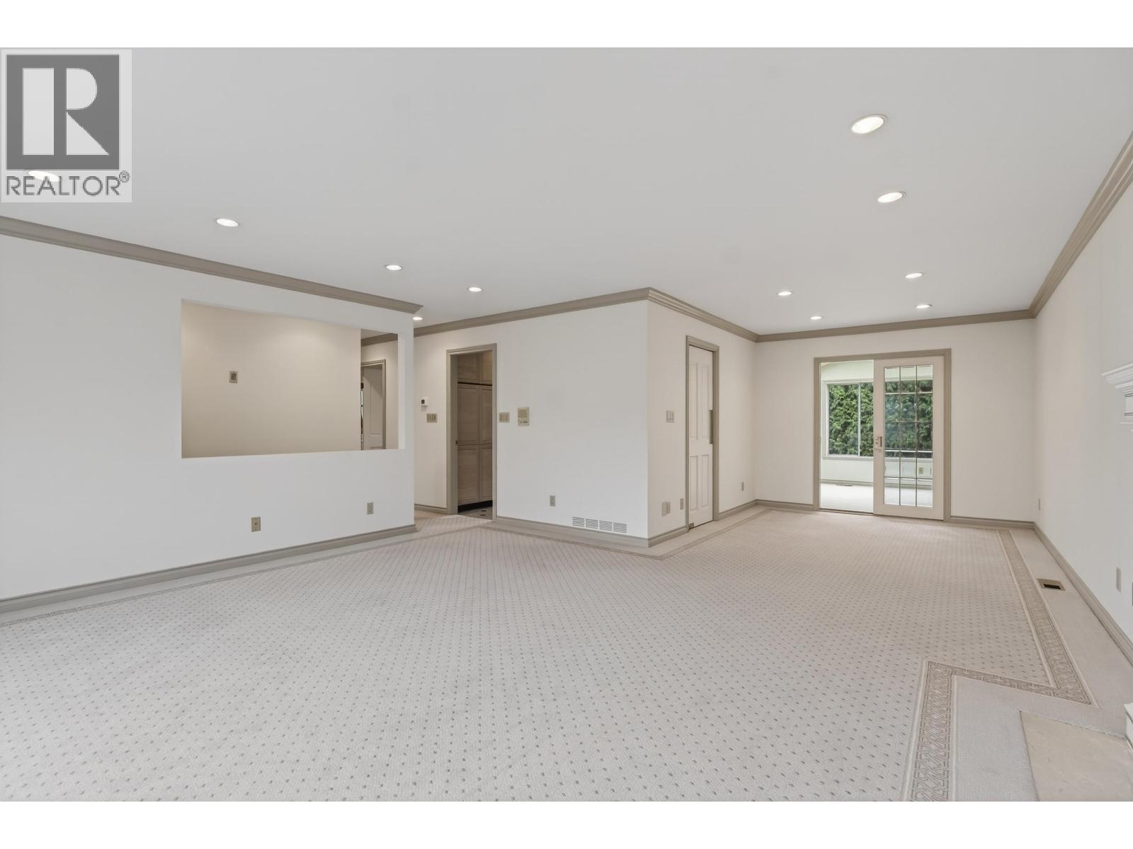 6440 NADINE Crescent, Richmond