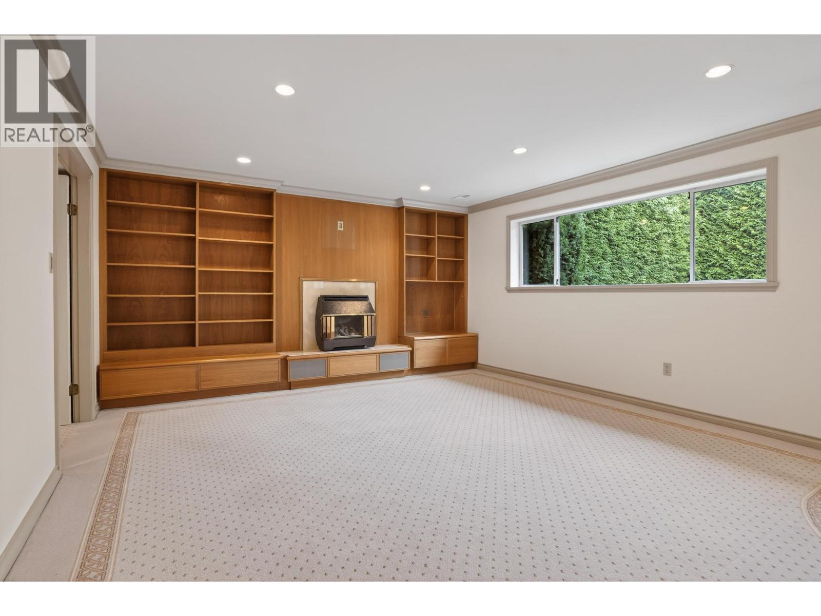 6440 NADINE Crescent, Richmond