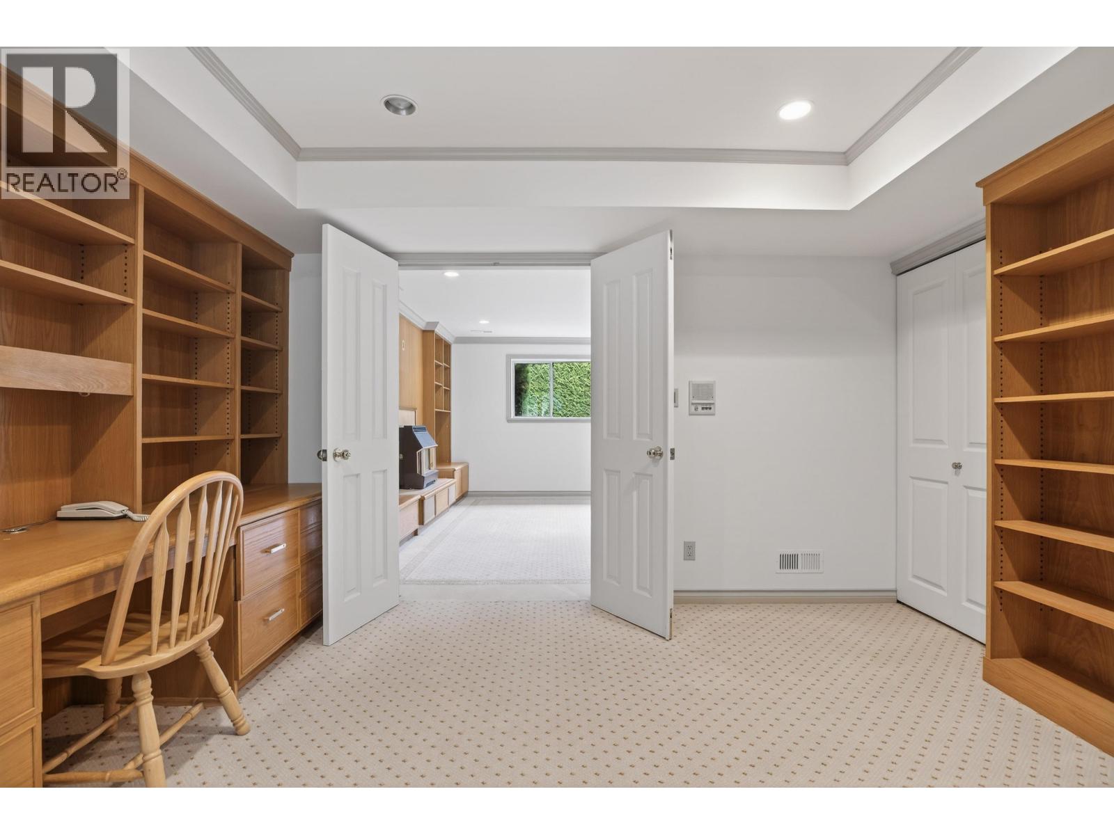 6440 NADINE Crescent, Richmond