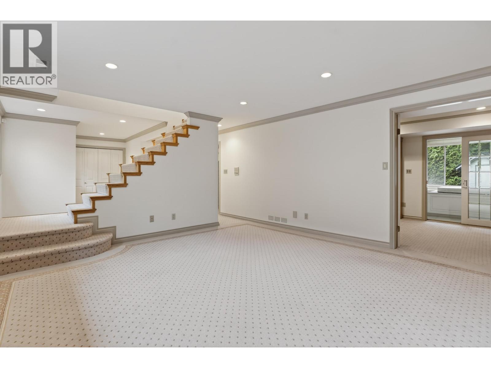 6440 NADINE Crescent, Richmond