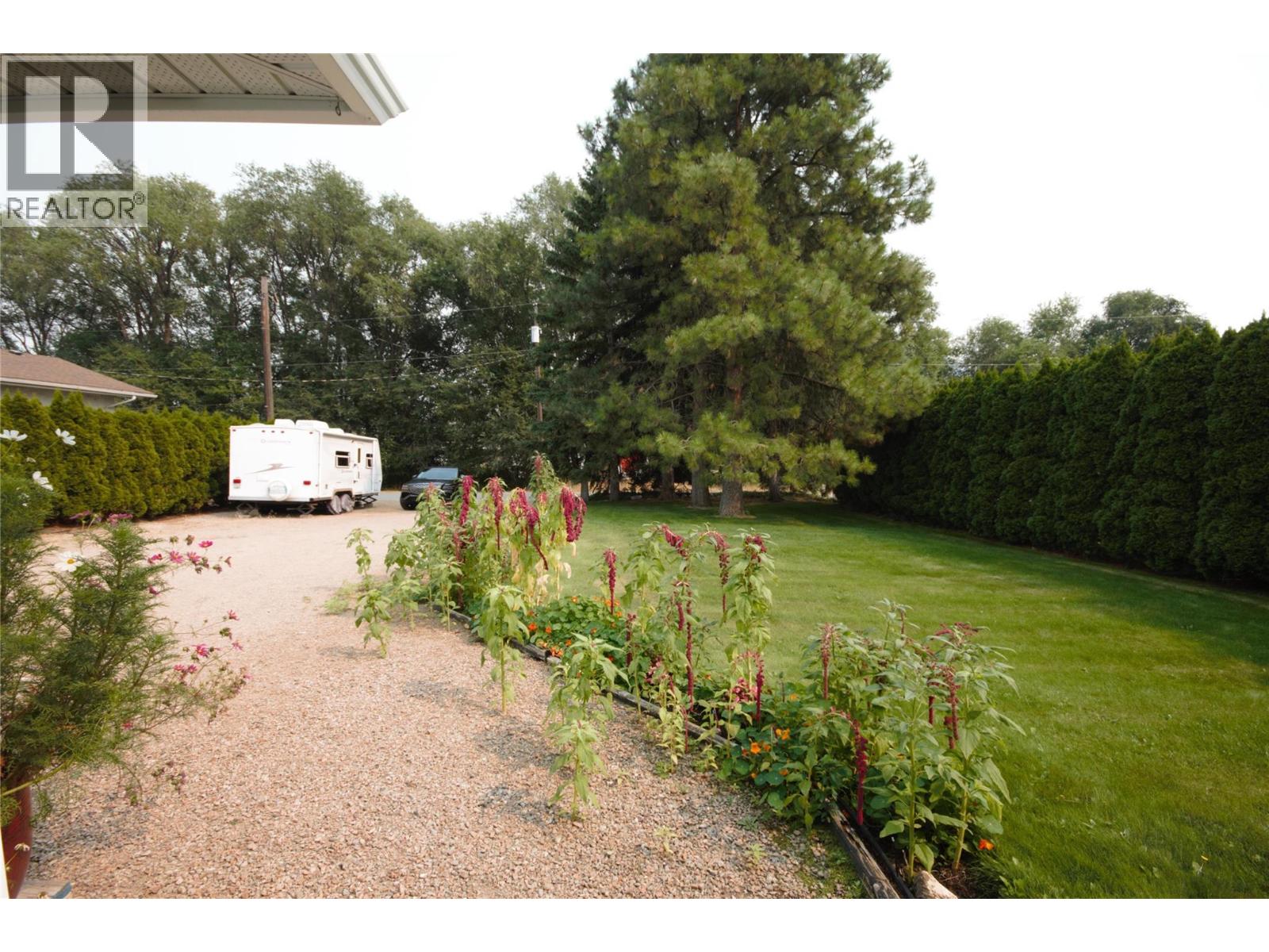 5226 HAYNES Road, Oliver