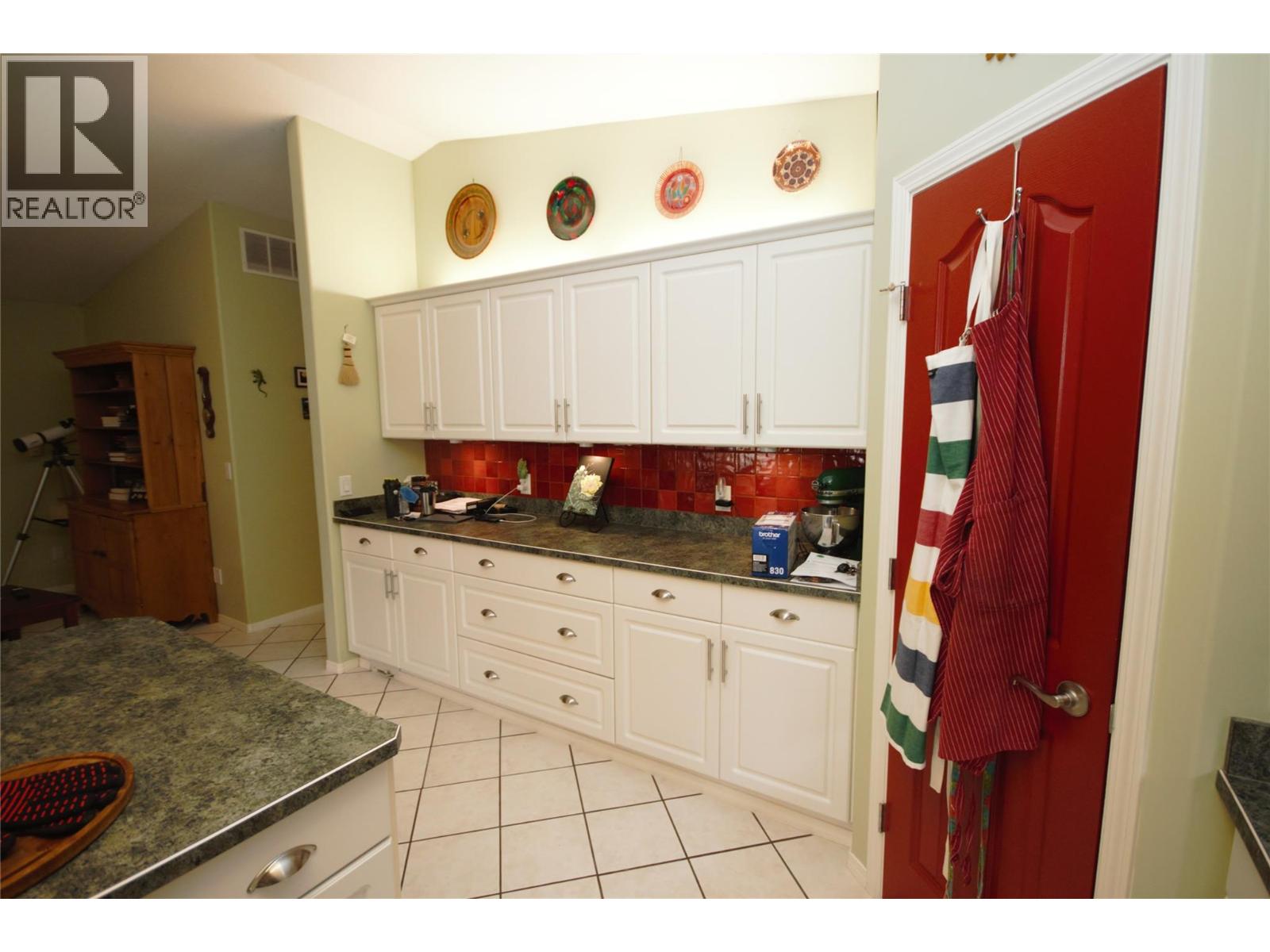 5226 HAYNES Road, Oliver