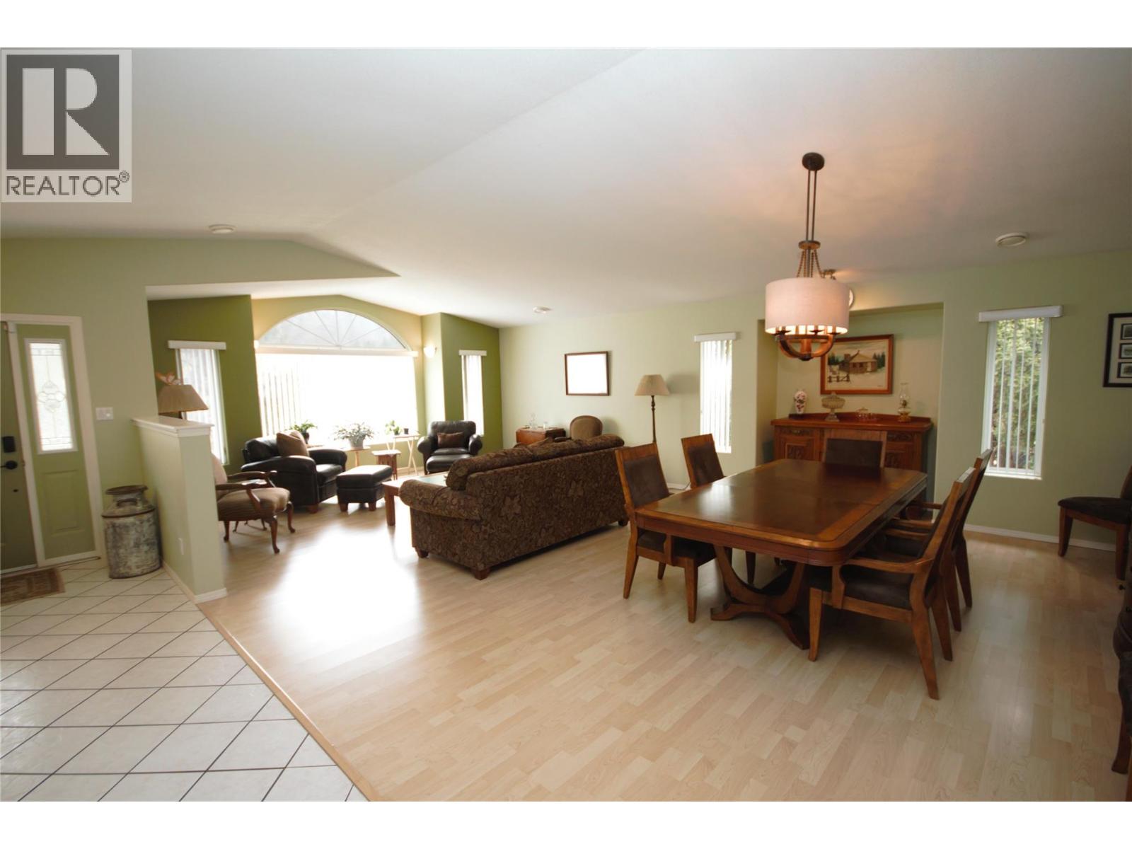 5226 HAYNES Road, Oliver