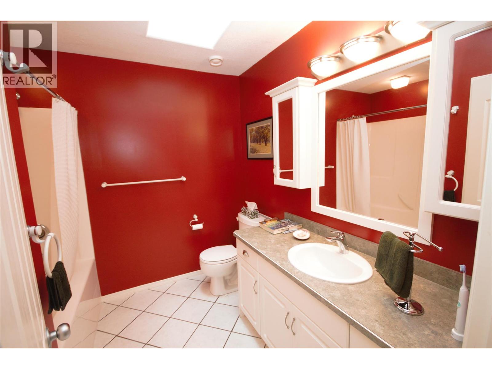 5226 HAYNES Road, Oliver