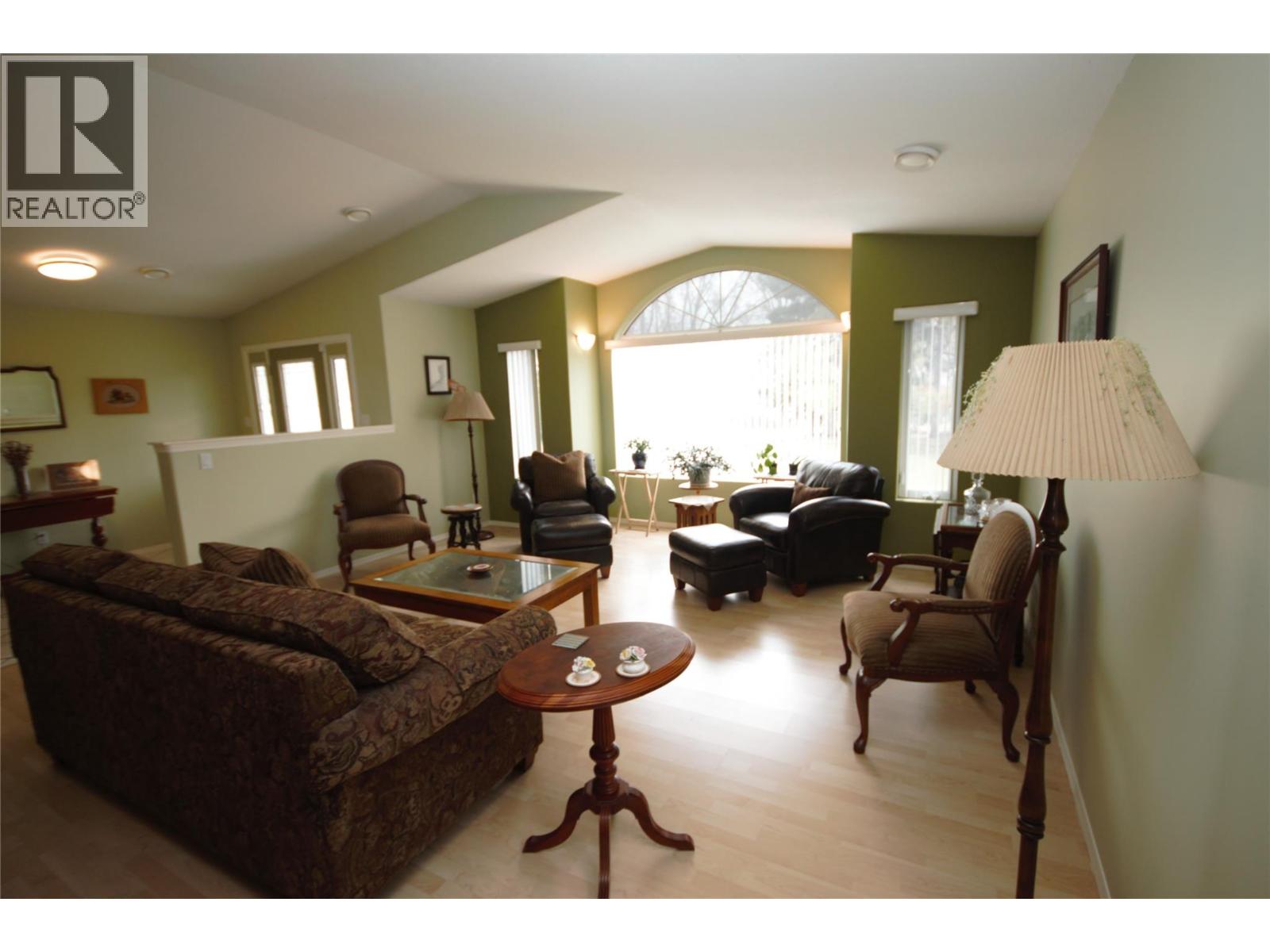 5226 HAYNES Road, Oliver