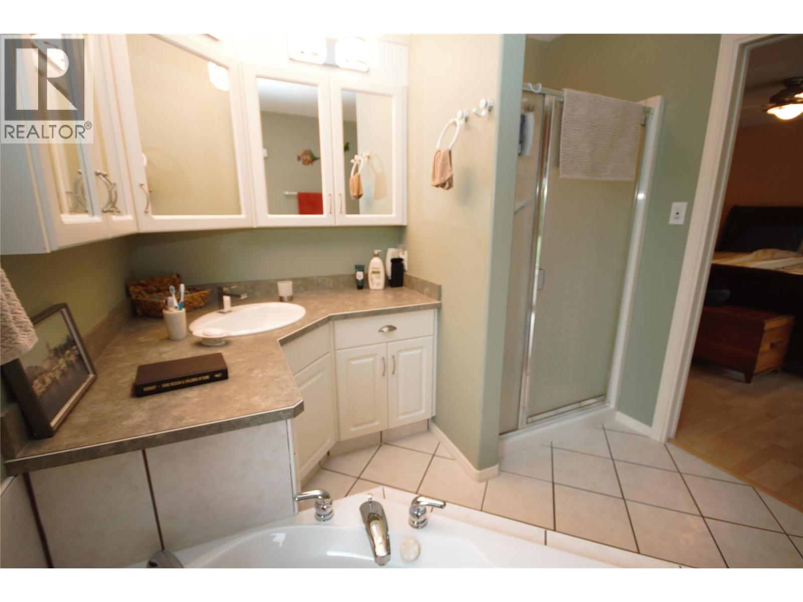 5226 HAYNES Road, Oliver