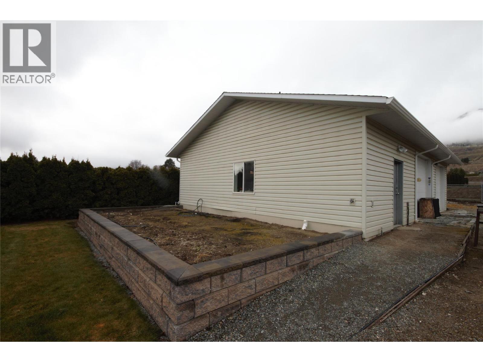 5226 HAYNES Road, Oliver