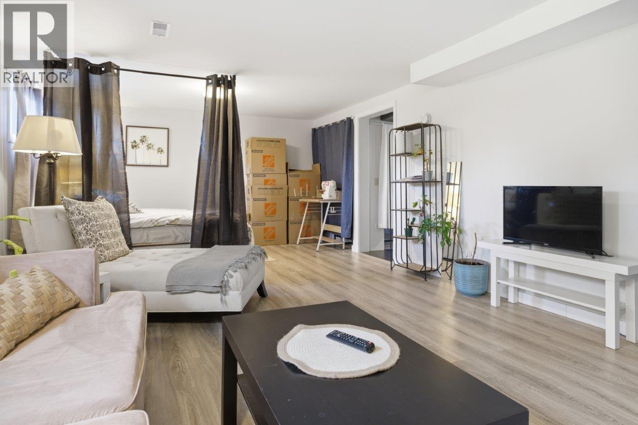 1856 WINDERMERE AVENUE, Port Coquitlam