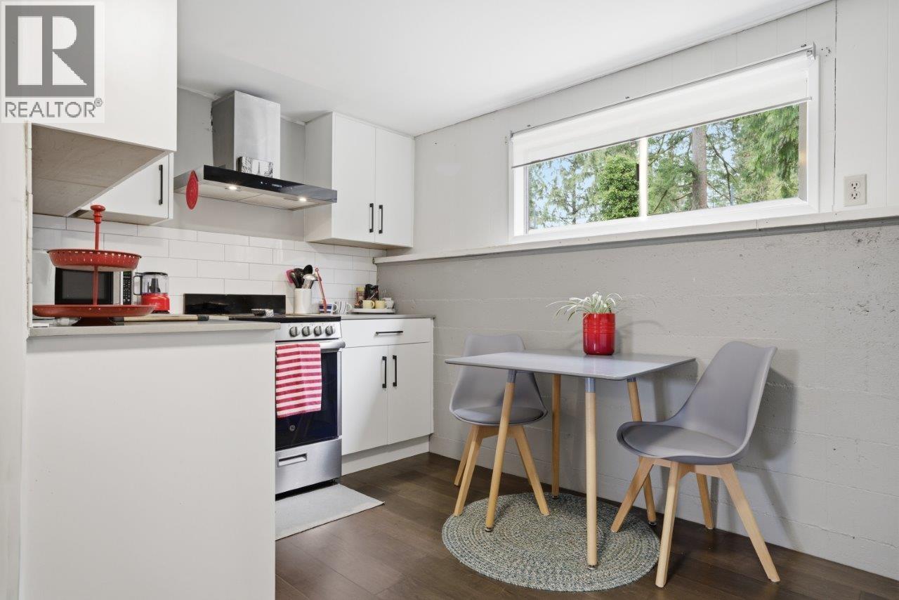 1856 WINDERMERE AVENUE, Port Coquitlam