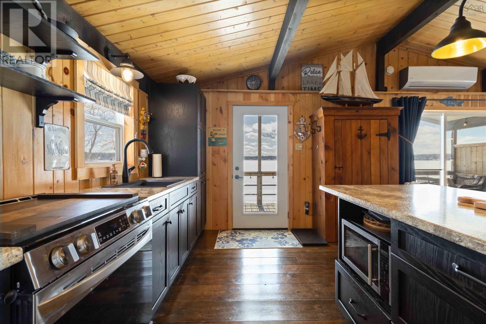 Property 21 of 50 of 121 Dauphinee Road