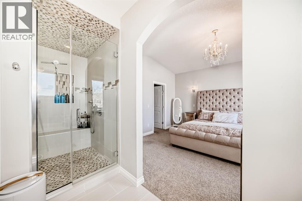 Single Family House for Sale in   Street NW Bowness Calgary 