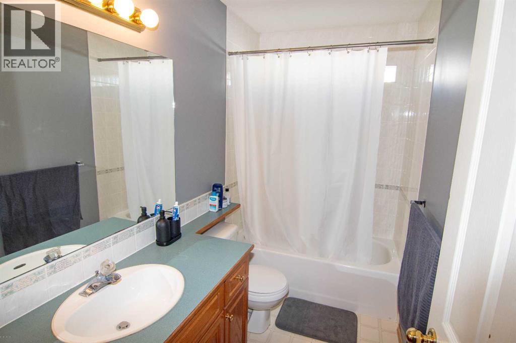 18 West Murphy Place, Cochrane