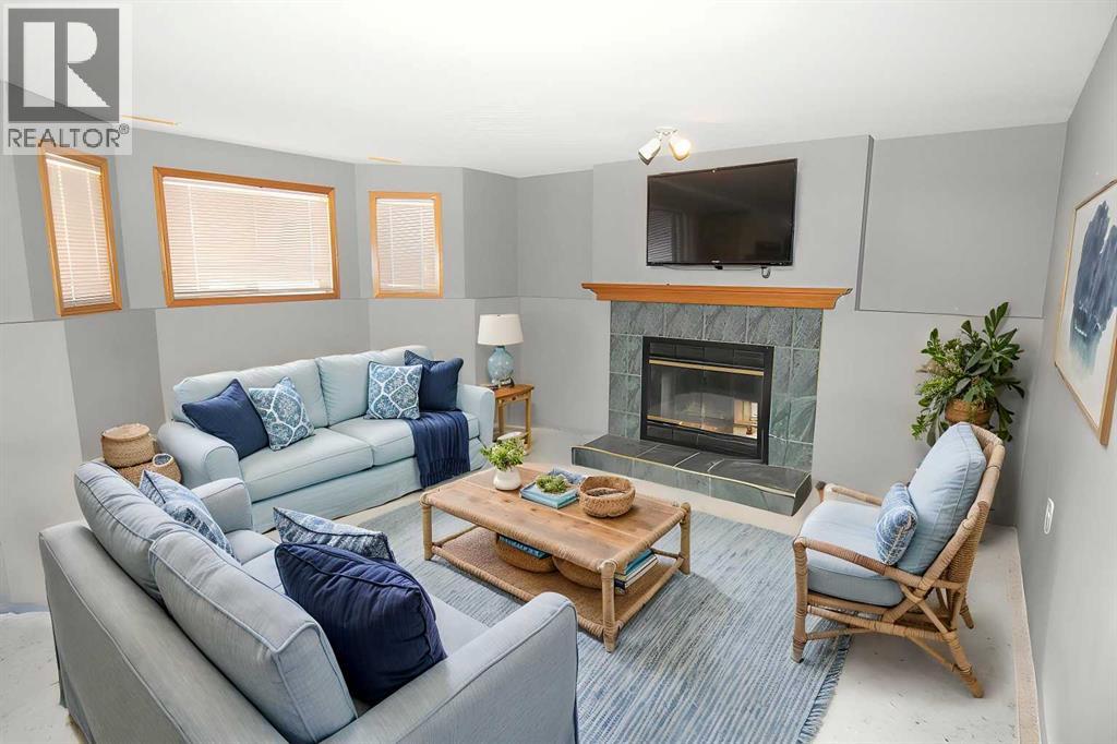 18 West Murphy Place, Cochrane