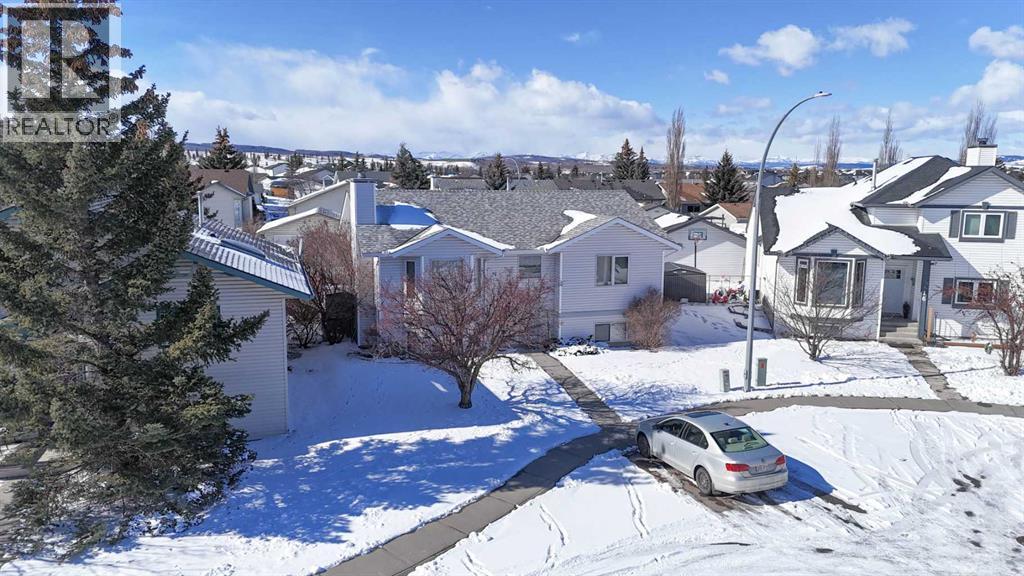 18 West Murphy Place, Cochrane