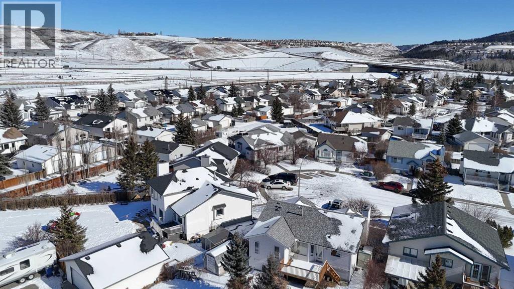 18 West Murphy Place, Cochrane