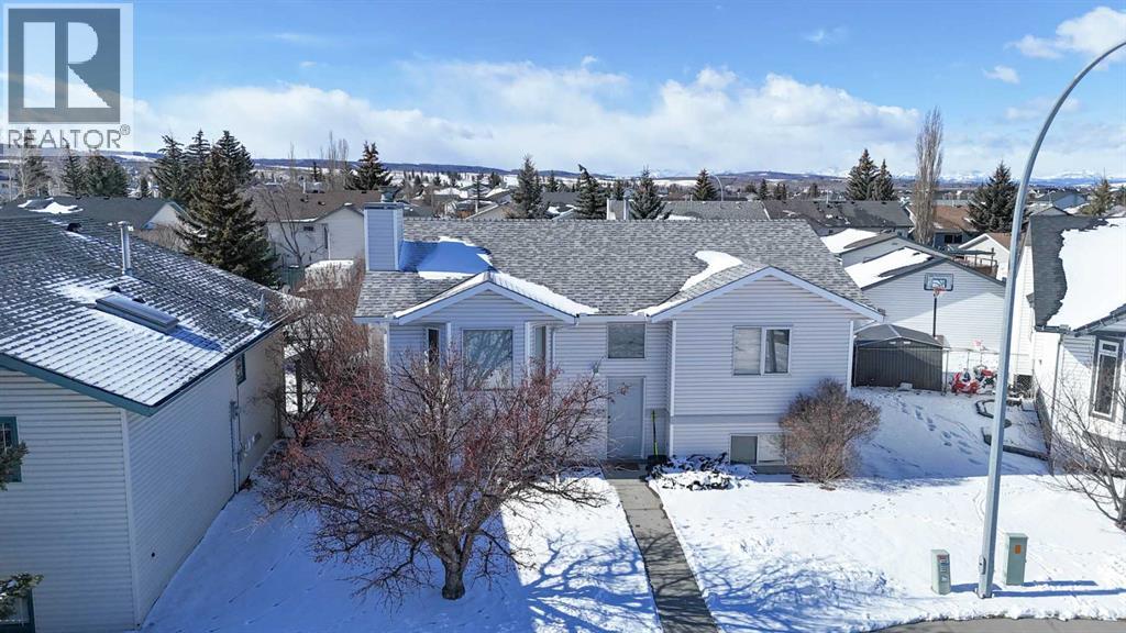 18 West Murphy Place, Cochrane