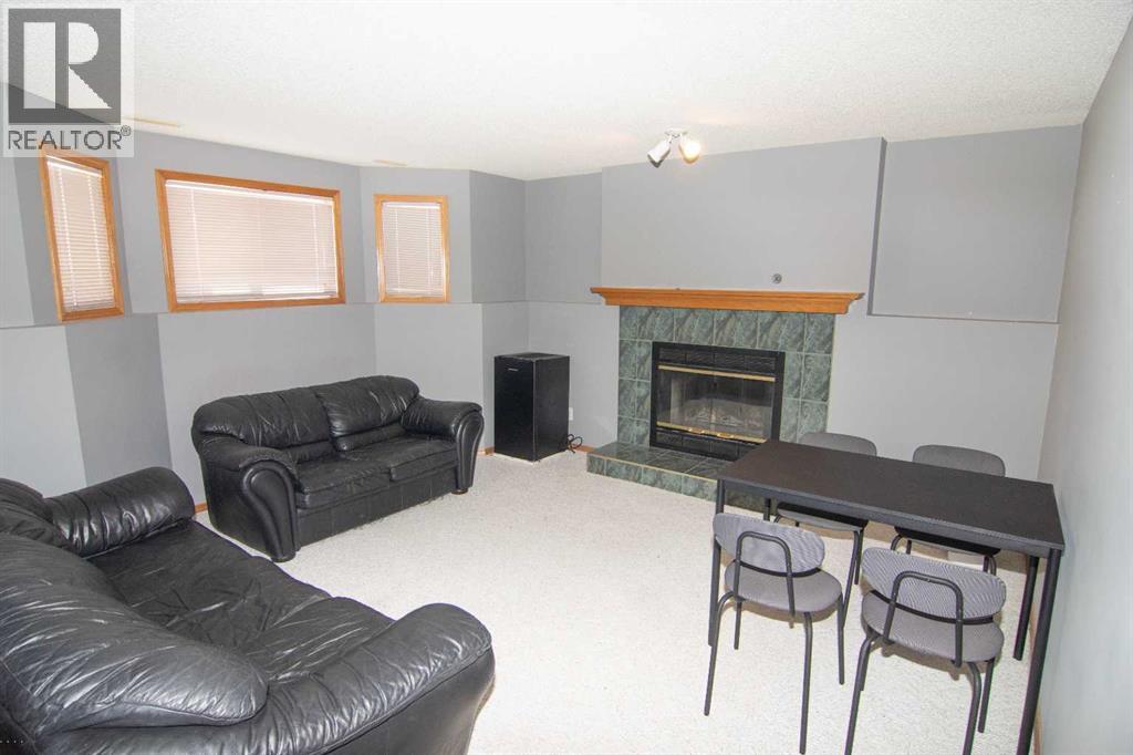 18 West Murphy Place, Cochrane