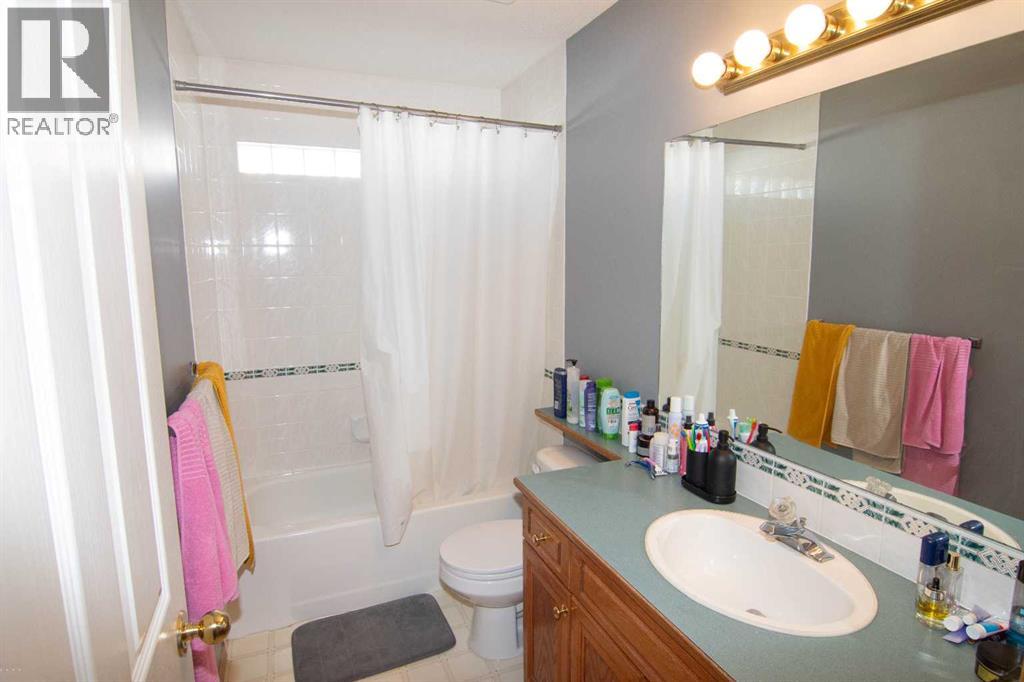 18 West Murphy Place, Cochrane