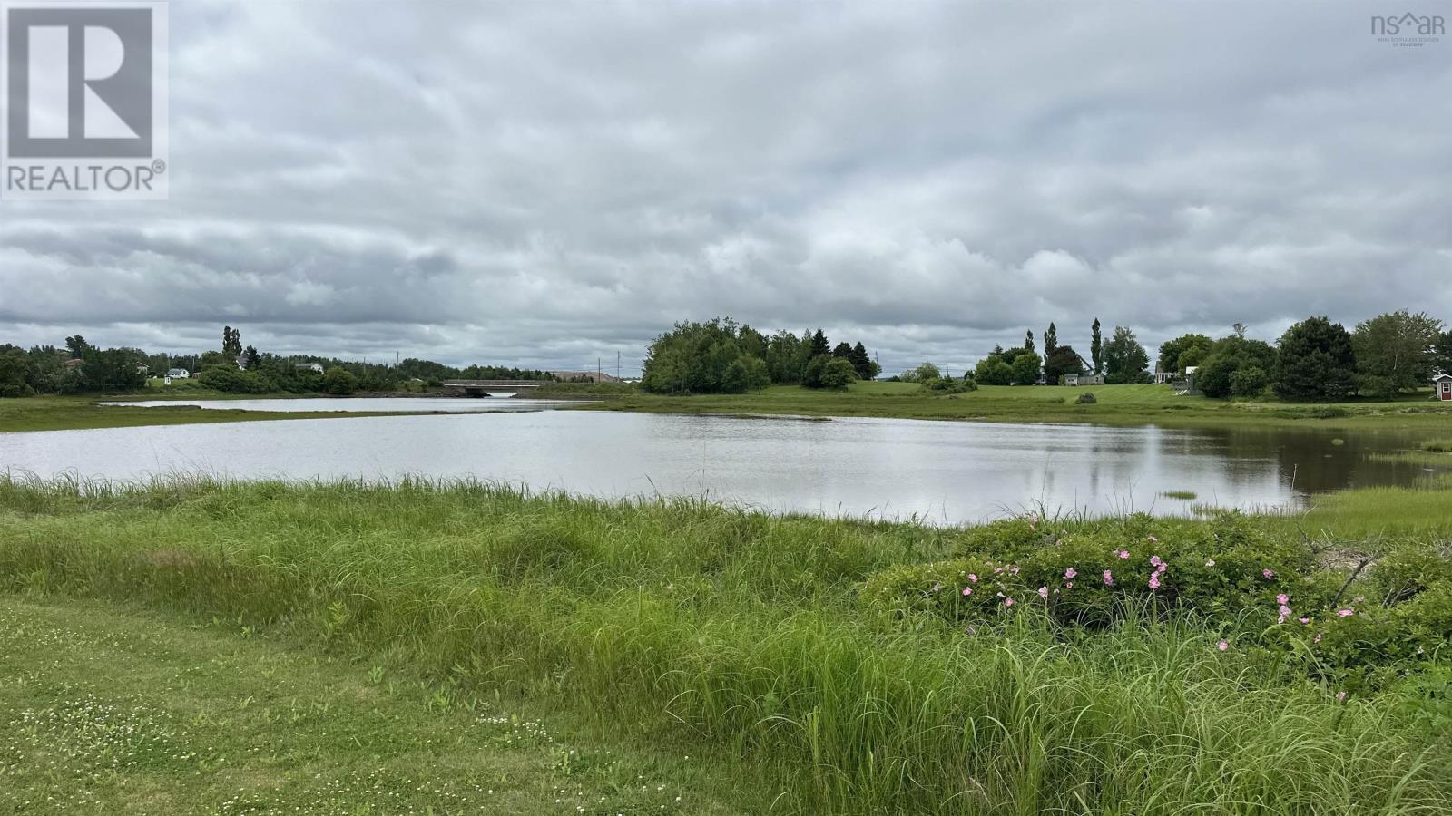 Property 11 of 13 of 80 Irishtown Road