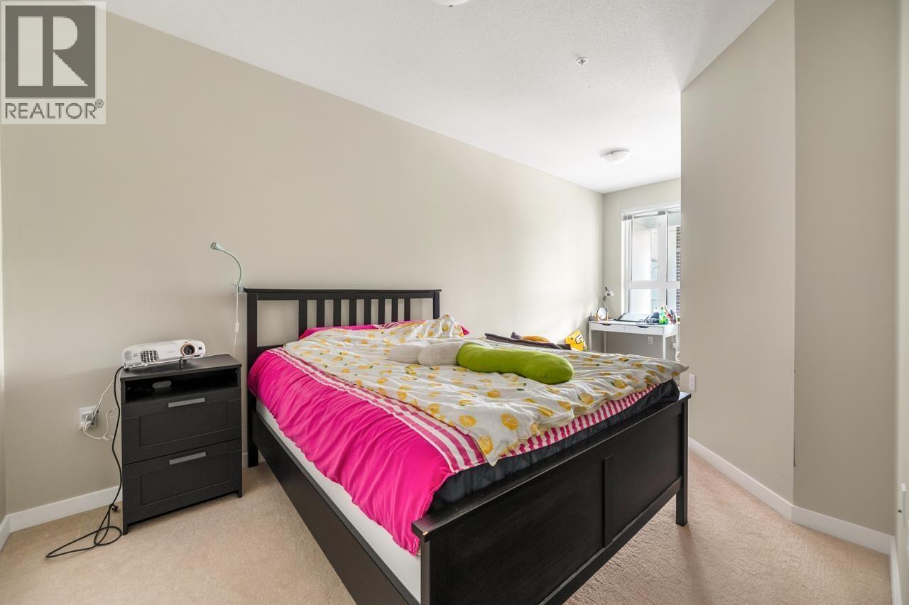 #220-9233 ODLIN Road, Richmond