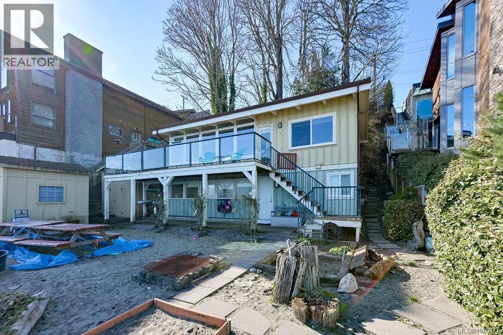 5037 CORDOVA BAY - 25