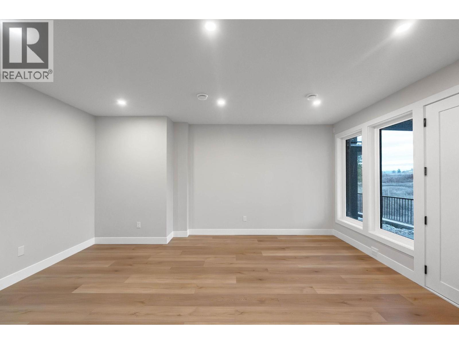  1671 Harbour View Crescent, Kelowna