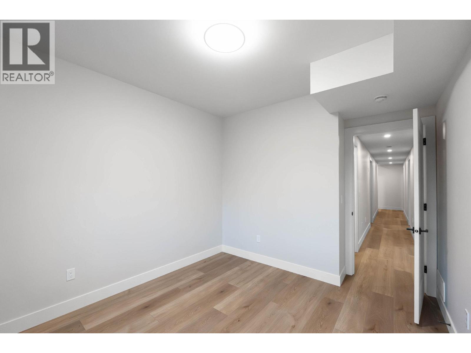  1671 Harbour View Crescent, Kelowna