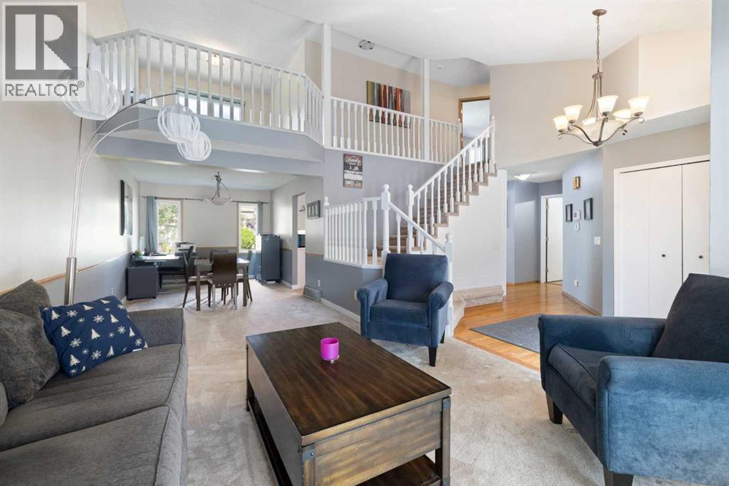 Single Family House for Sale in  Woodfield Road SW Woodbine Calgary 