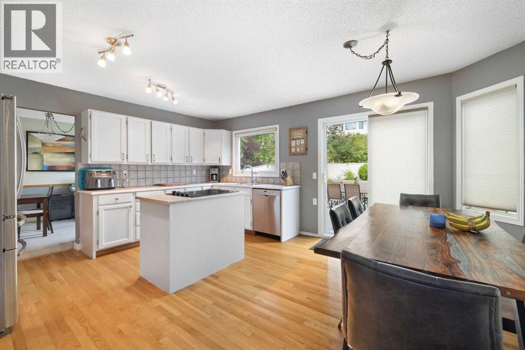 Single Family House for Sale in  Woodfield Road SW Woodbine Calgary 