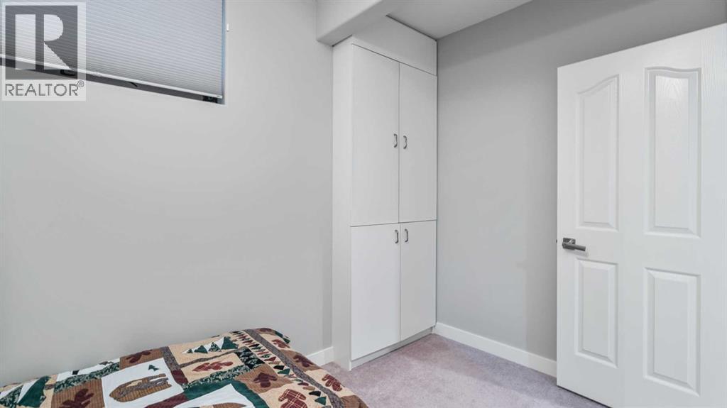 Single Family House for Sale in  Mt Douglas Point SE McKenzie Lake Calgary 