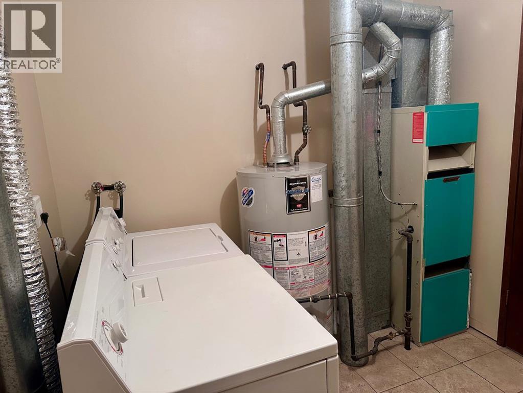 Multi-family House for Sale in  Huntsville Crescent NW Huntington Hills Calgary 