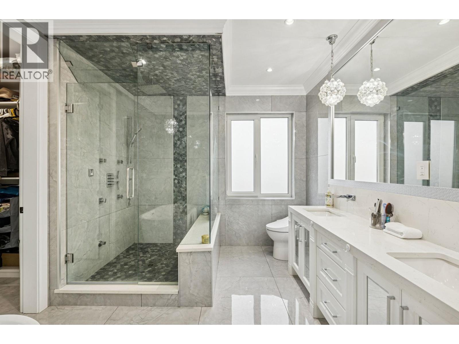 8580 CAMDEN Crescent, Richmond