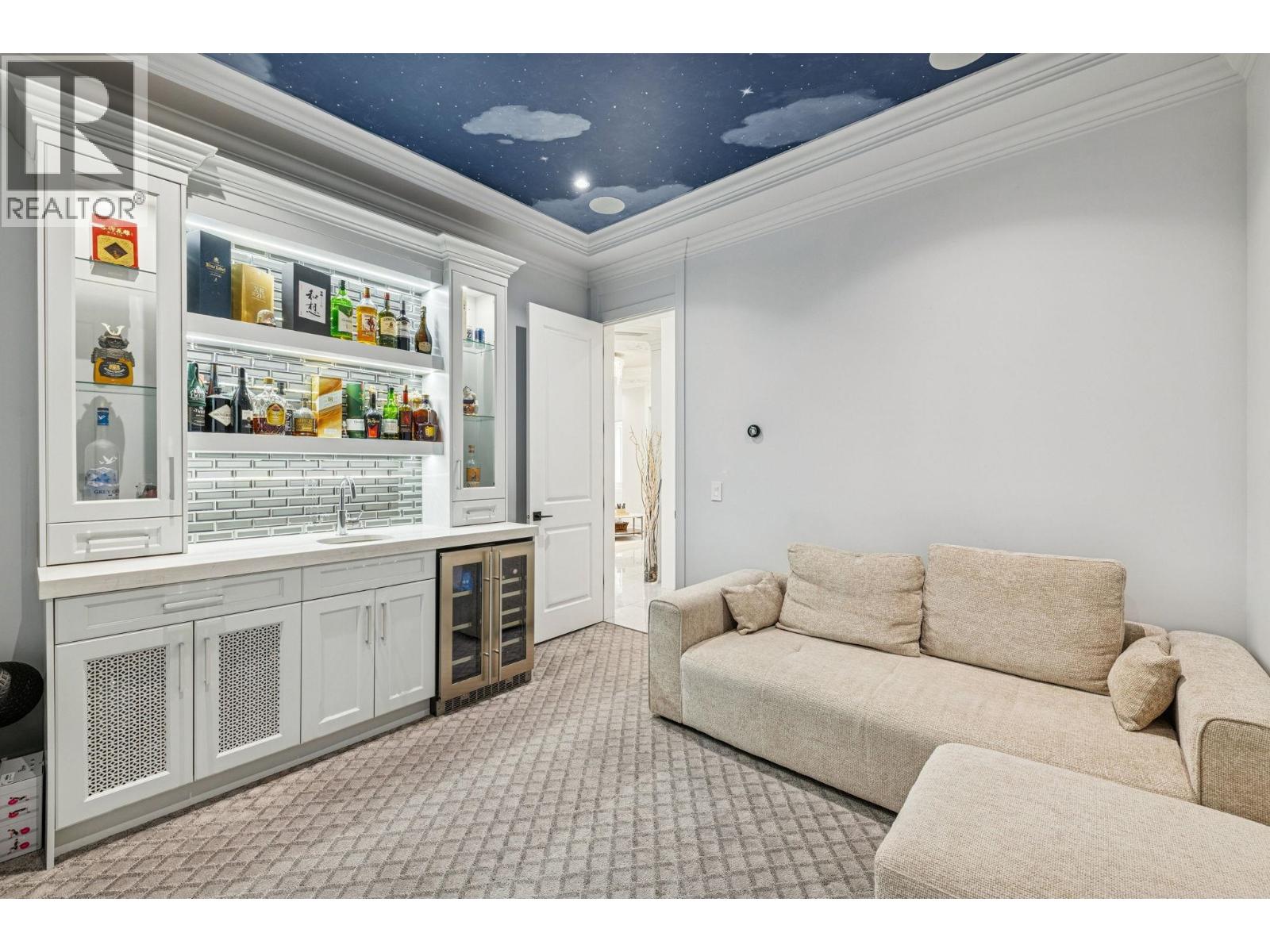 8580 CAMDEN Crescent, Richmond