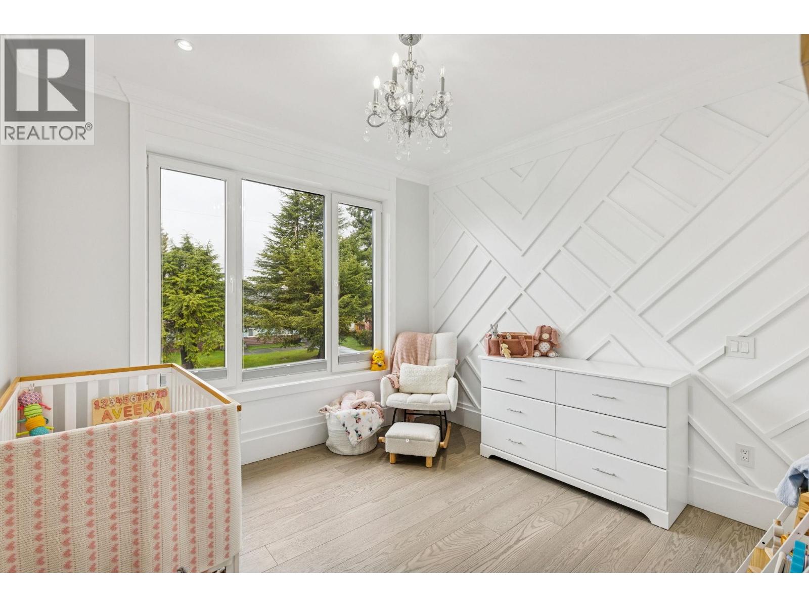 8580 CAMDEN Crescent, Richmond