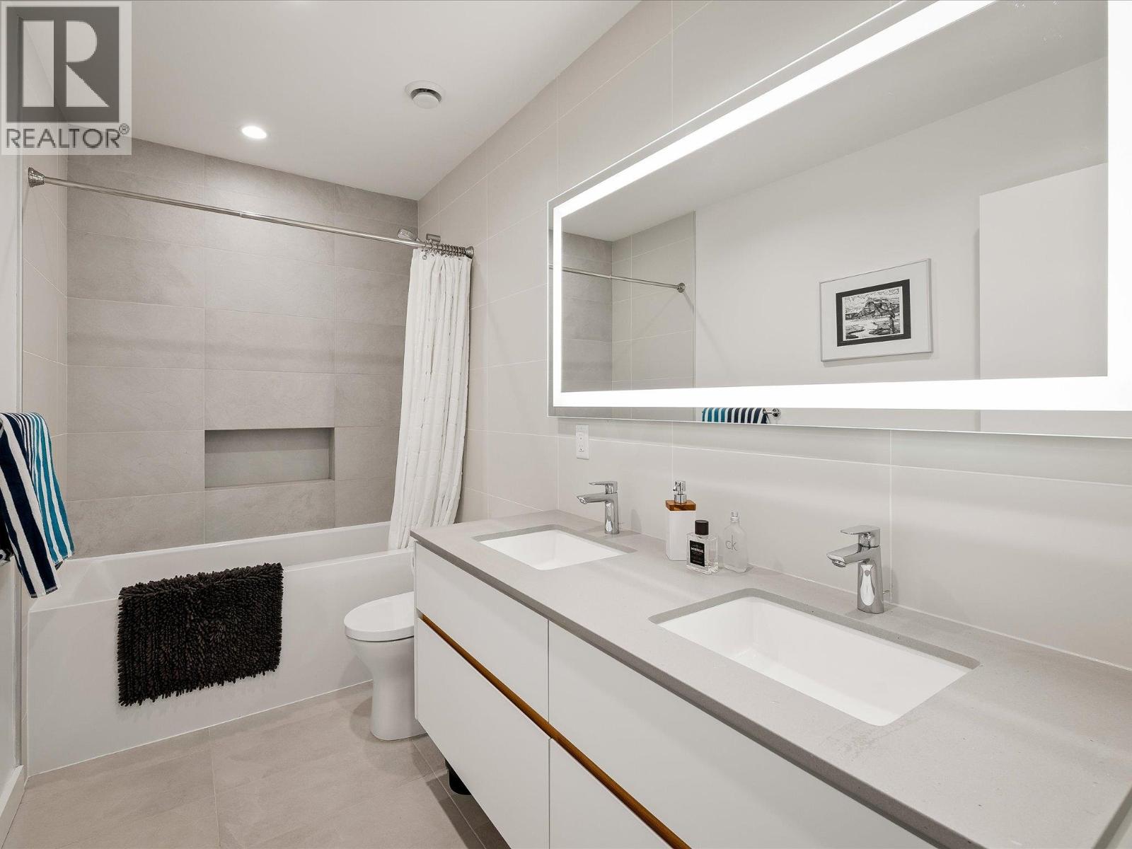 2929 SNOWBERRY PLACE, Squamish